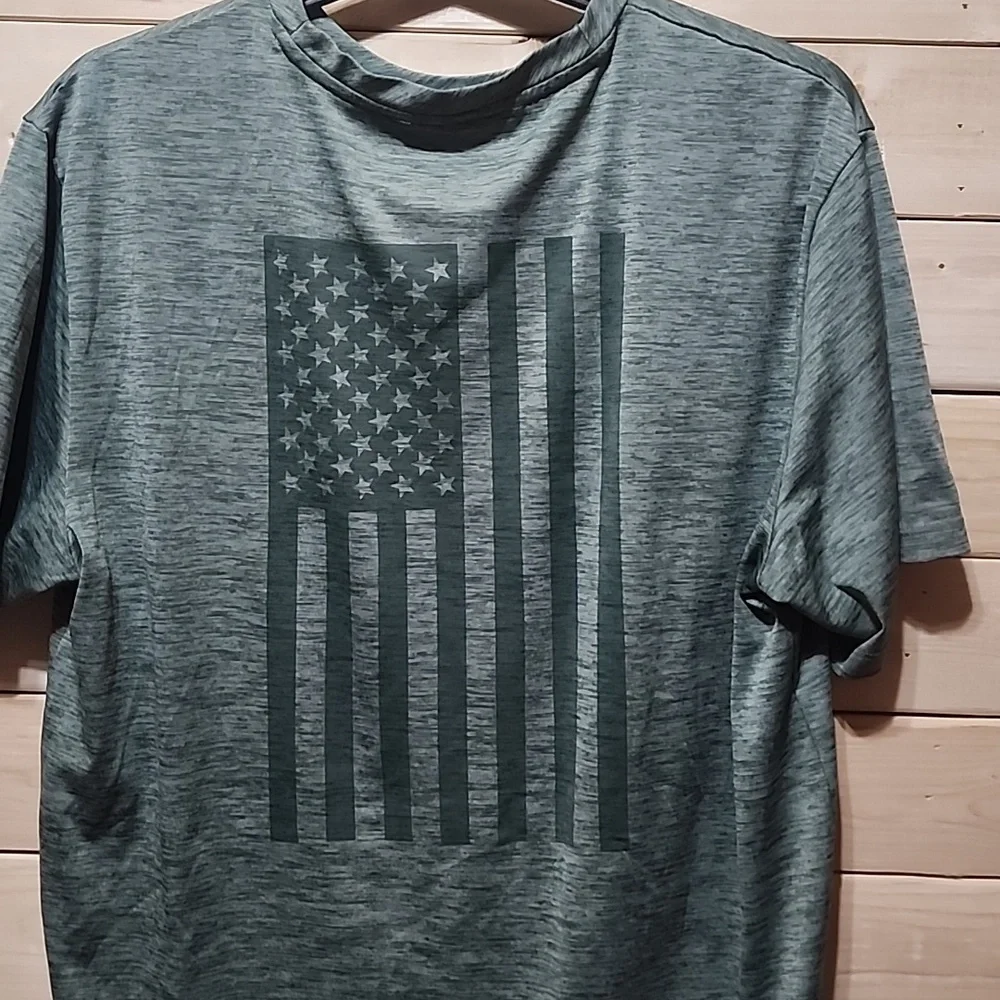 Vineyard Vines Men's T-Shirt Size small - Picture 2 of 7